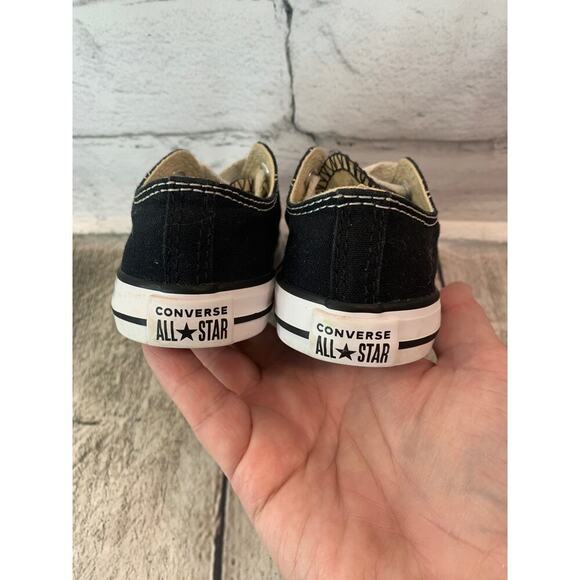 CONVERSE Boy’s Chuck Taylor Low Top All Star Sneakers / Size: 5 - Picture 8 of 10